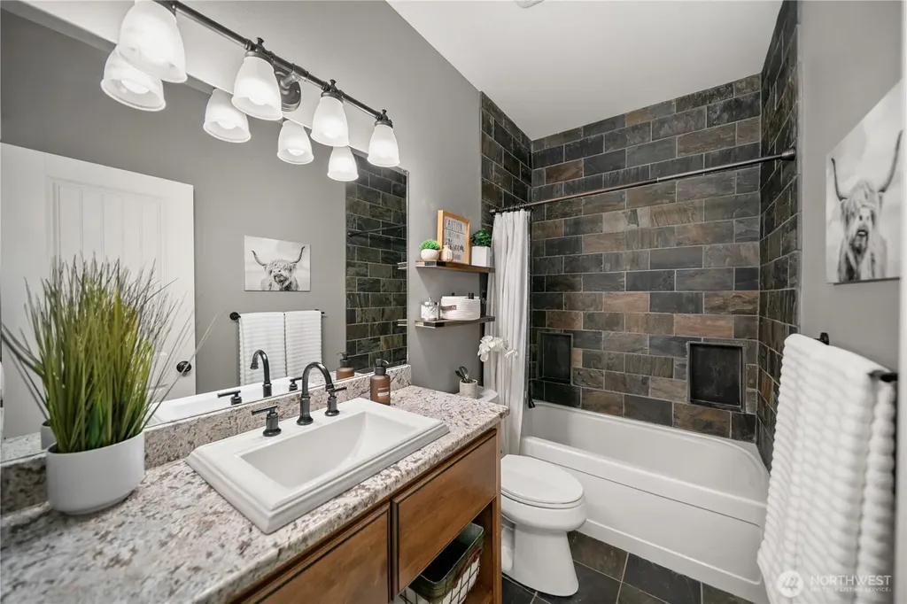 12 Elizabeth Court Wenatchee WA 98801