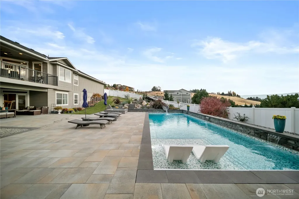12 Elizabeth Court Wenatchee WA 98801