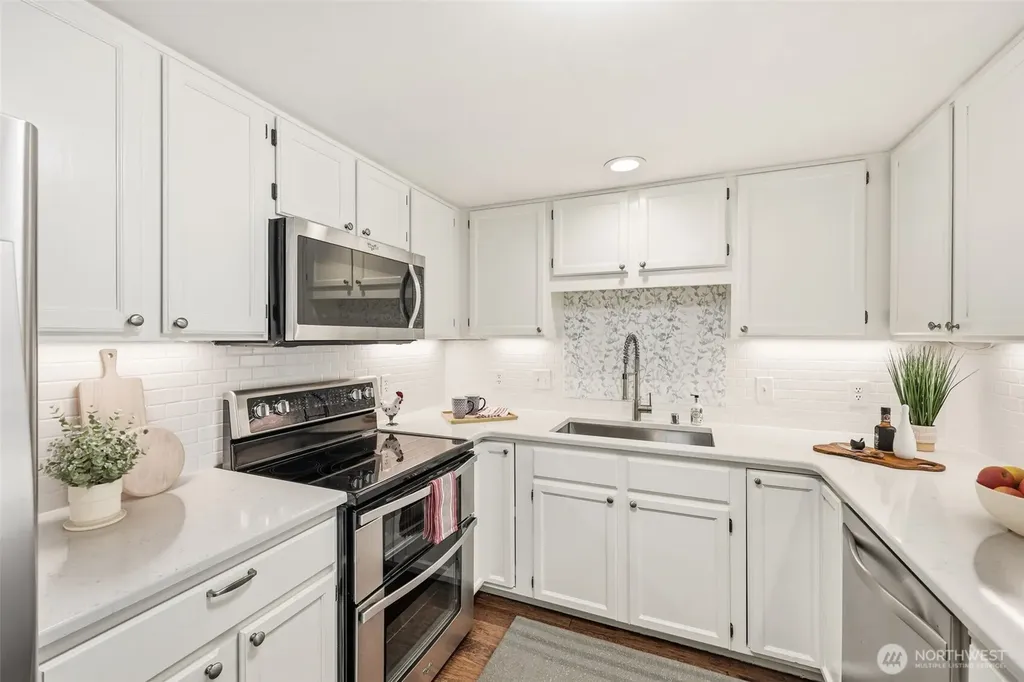 4081 224th Lane SE Issaquah WA 98029