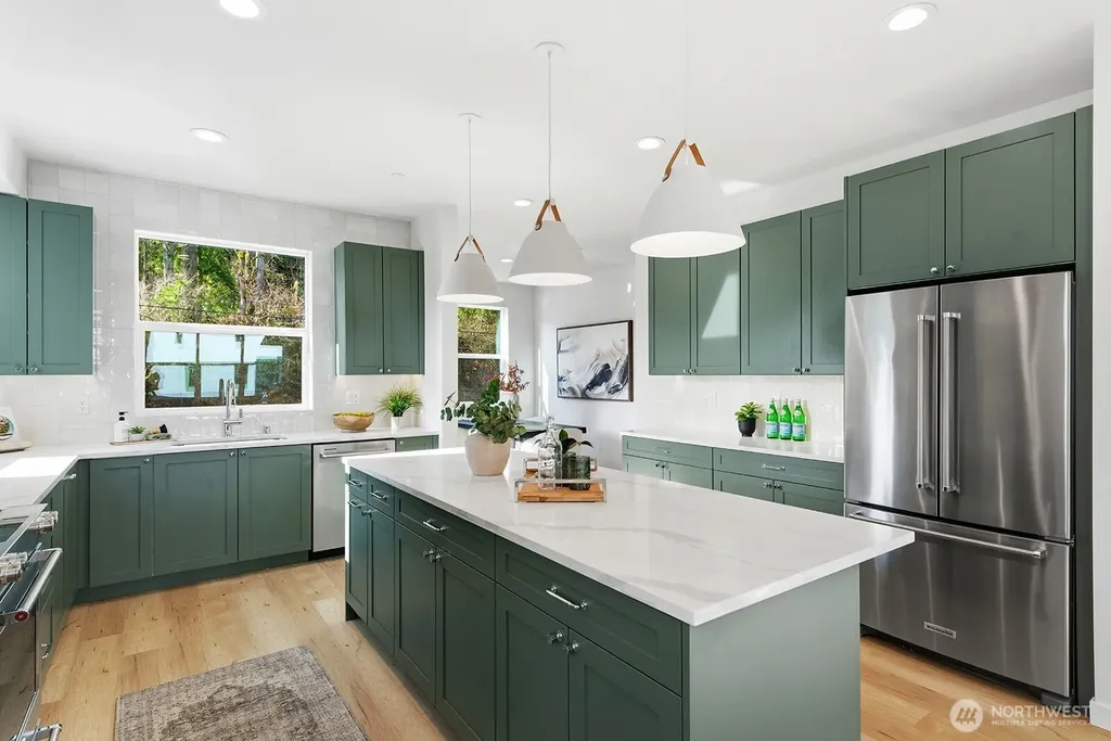 706 Newport Way NW Issaquah WA 98027