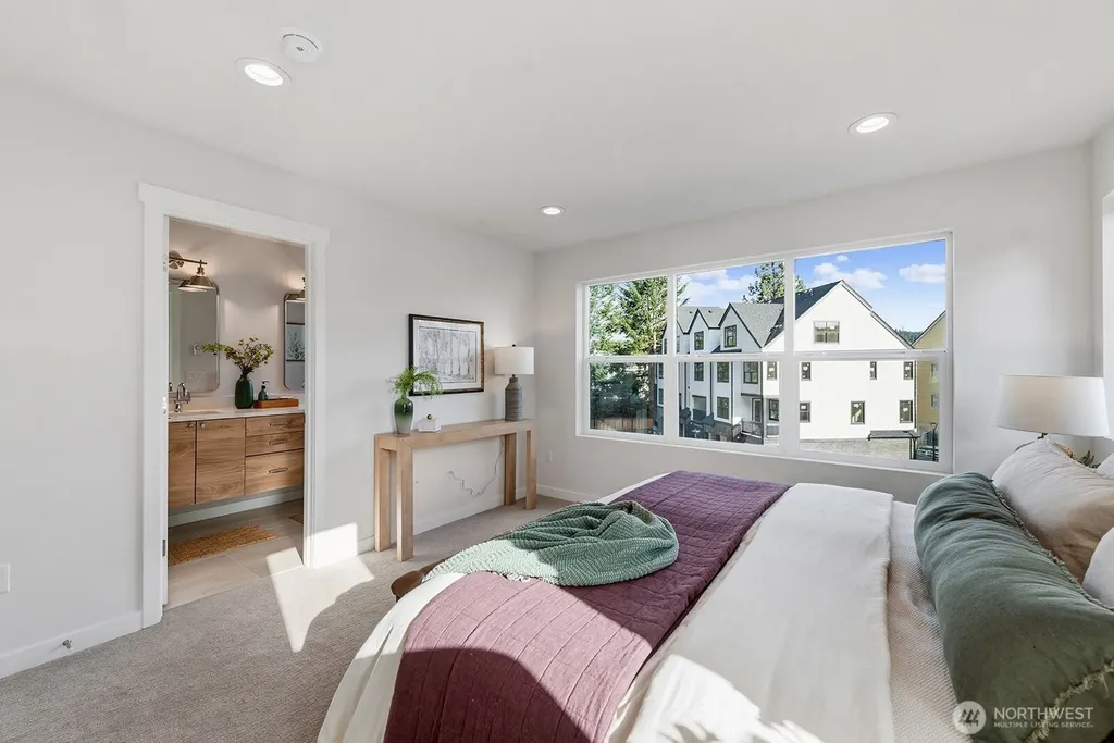706 Newport Way NW Issaquah WA 98027