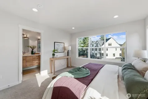 706 Newport Way NW Issaquah WA 98027