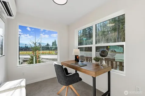 706 Newport Way NW Issaquah WA 98027