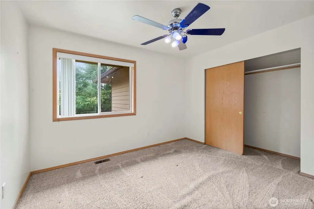 21103 16th Street E Lake Tapps WA 98391
