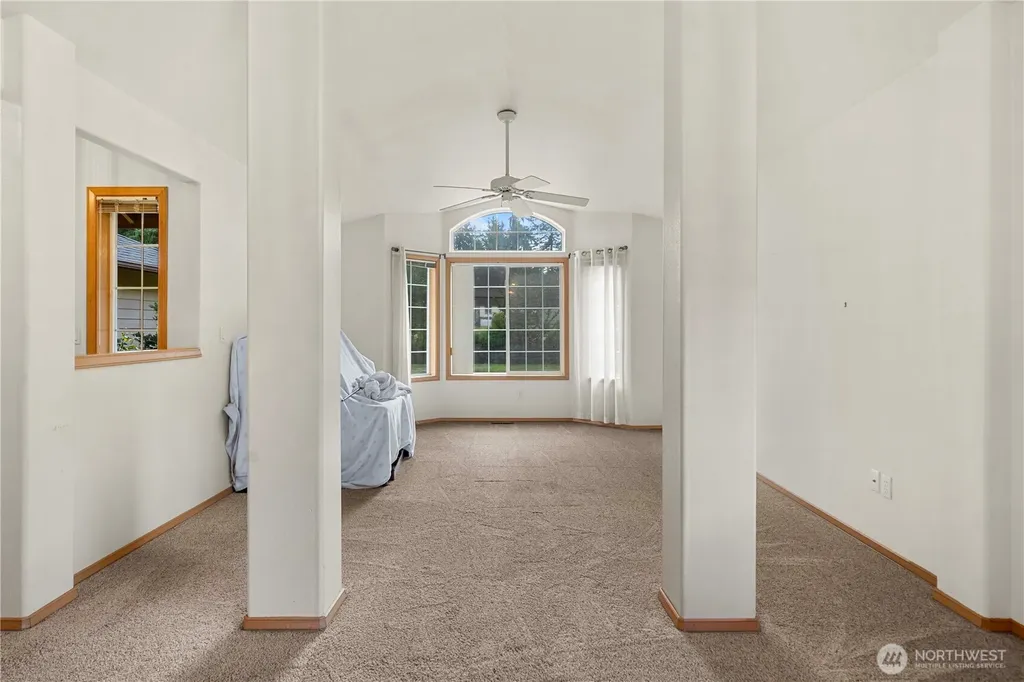 21103 16th Street E Lake Tapps WA 98391