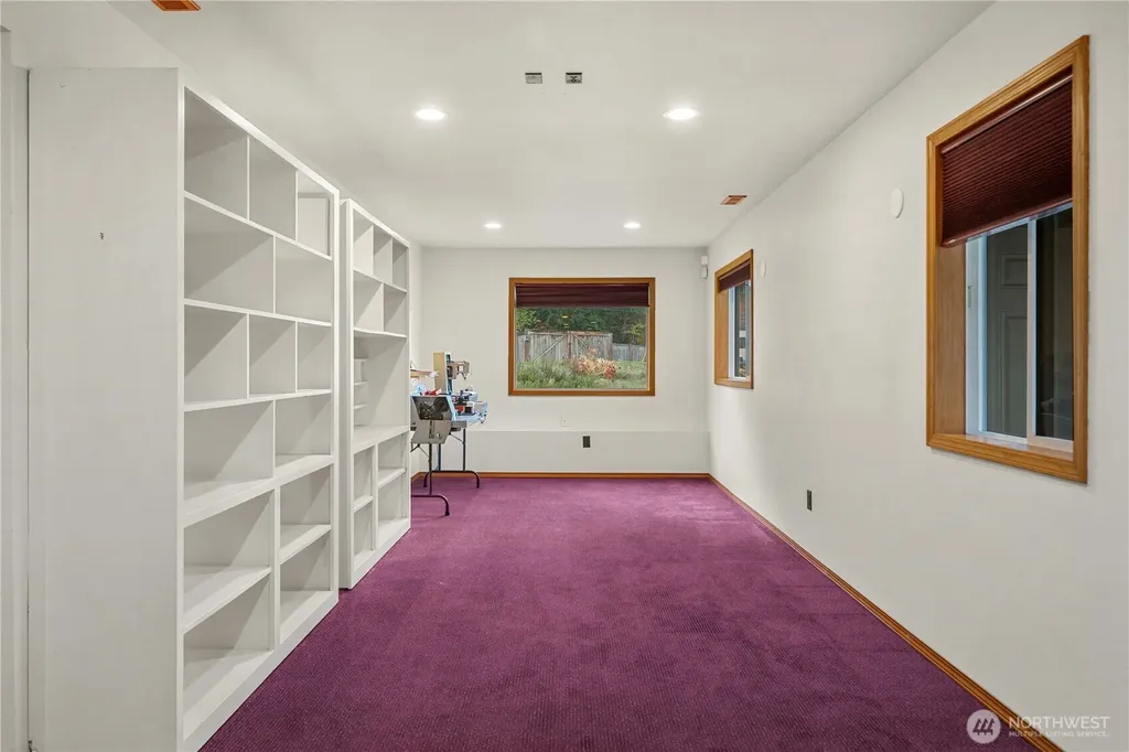21103 16th Street E Lake Tapps WA 98391