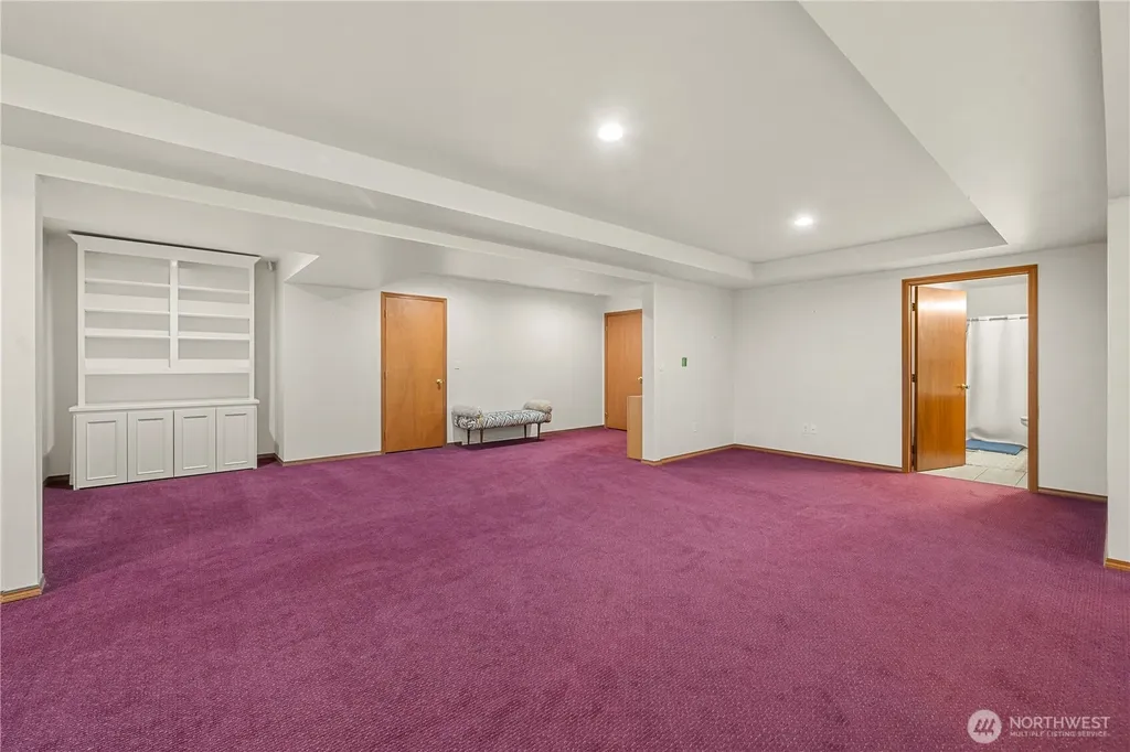 21103 16th Street E Lake Tapps WA 98391