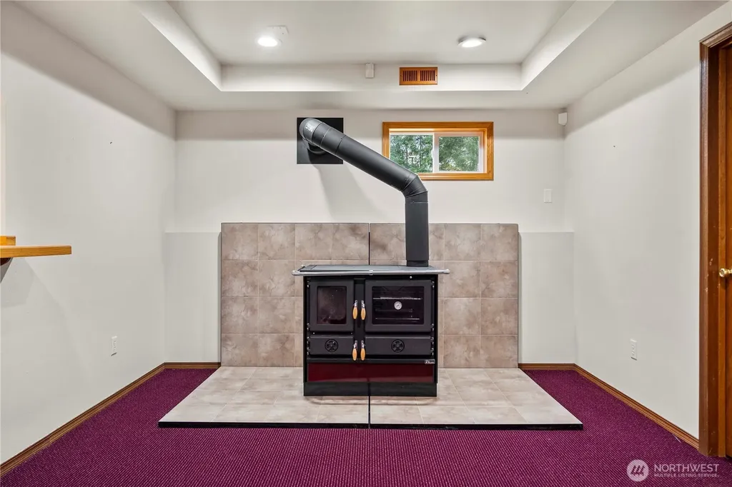 21103 16th Street E Lake Tapps WA 98391