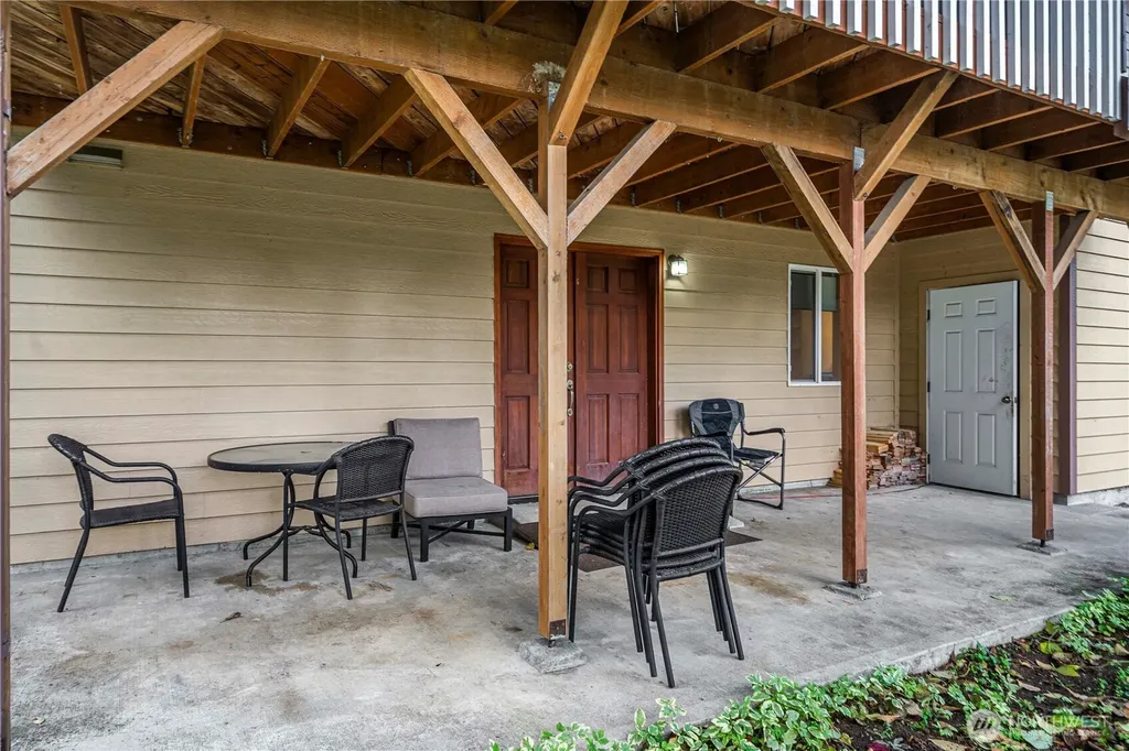 21103 16th Street E Lake Tapps WA 98391