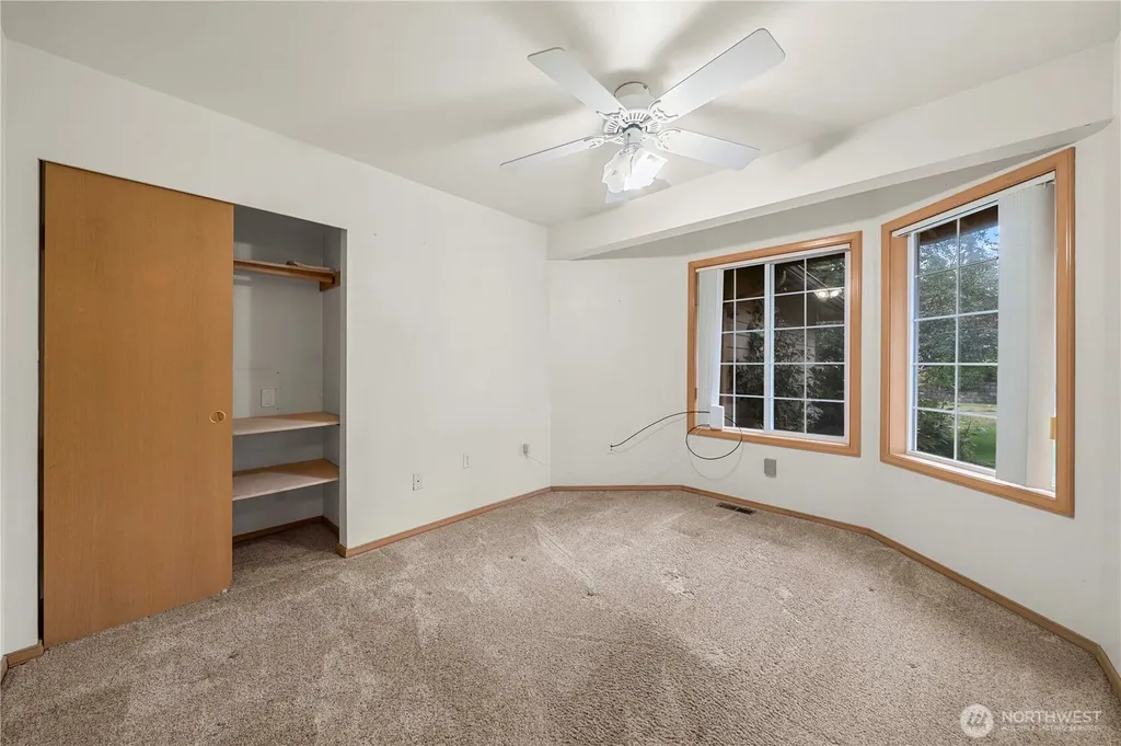 21103 16th Street E Lake Tapps WA 98391