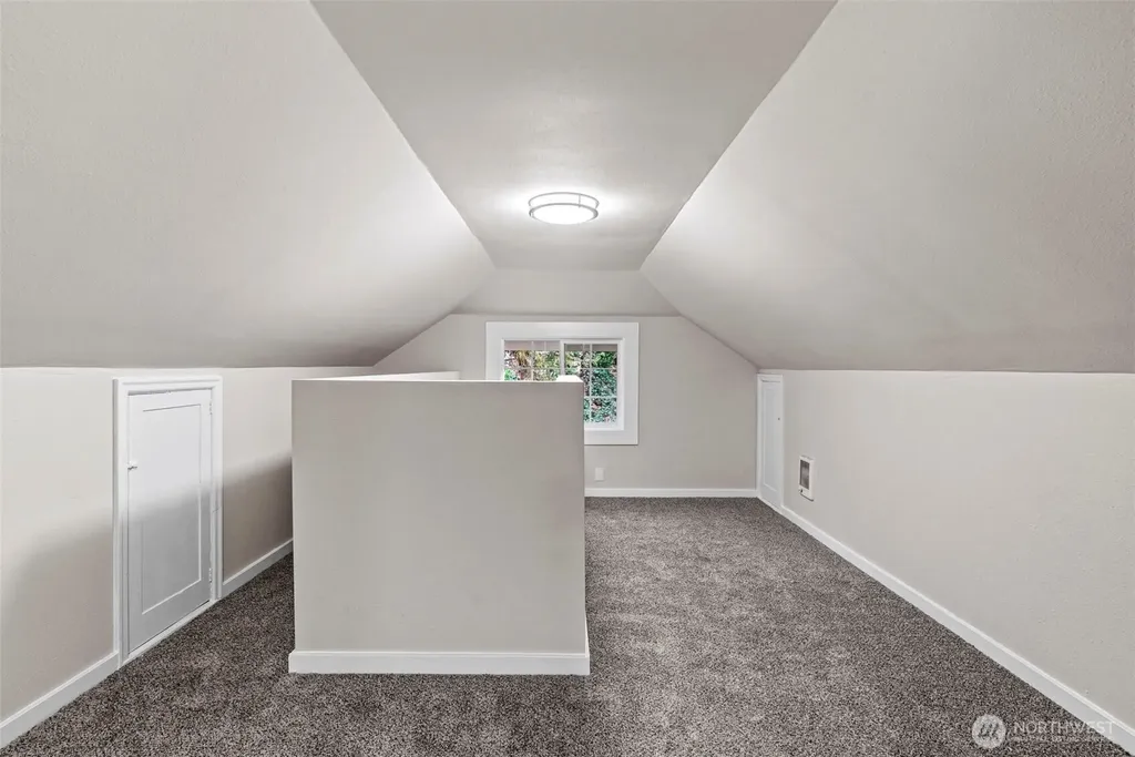 802 NW 5th Circle Camas WA 98607