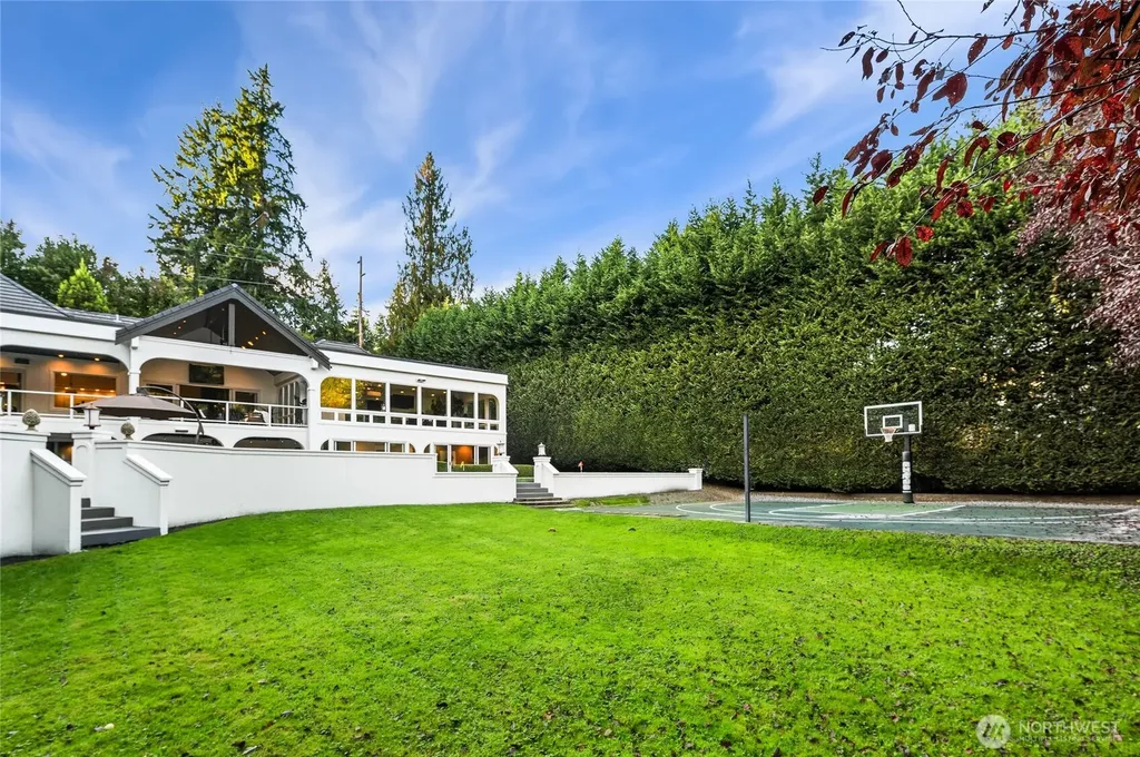 3026 140th Avenue NE Bellevue WA 98005