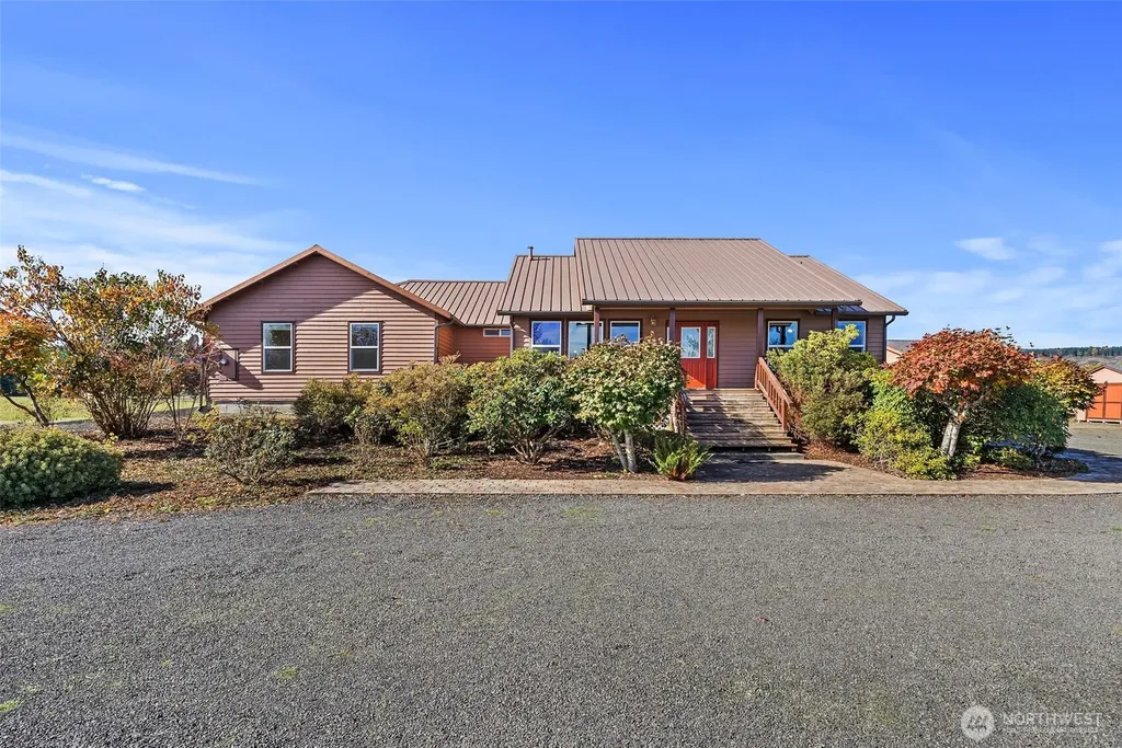 395 Ceres Hill Road Chehalis WA 98532