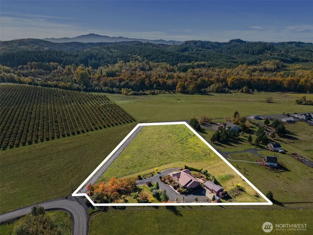 395 Ceres Hill Road Chehalis WA 98532
