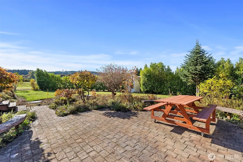 395 Ceres Hill Road Chehalis WA 98532