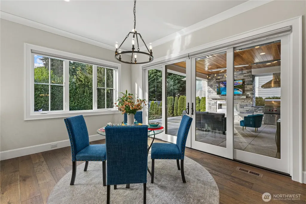 2121 109th Avenue SE Bellevue WA 98004