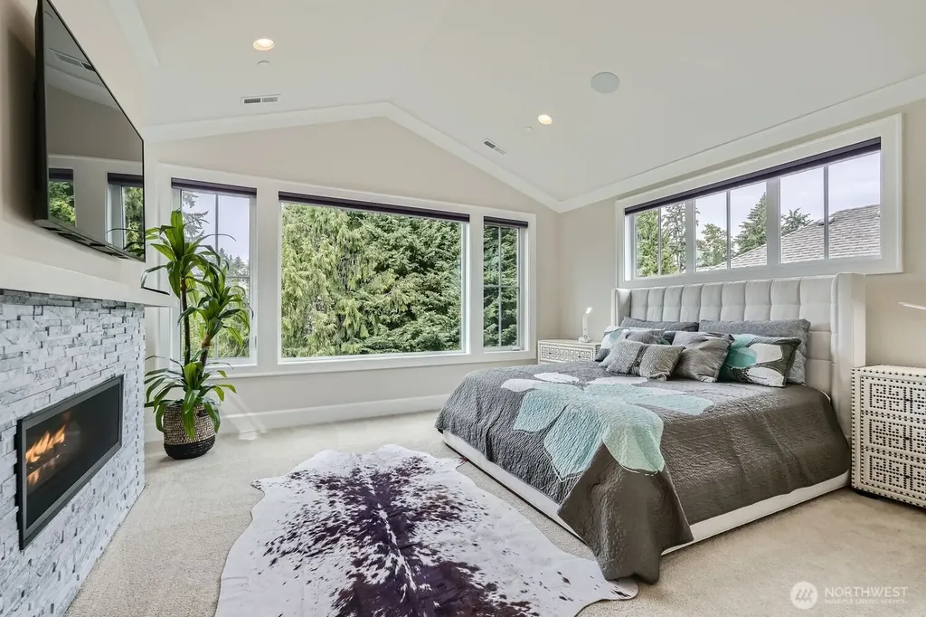 2121 109th Avenue SE Bellevue WA 98004