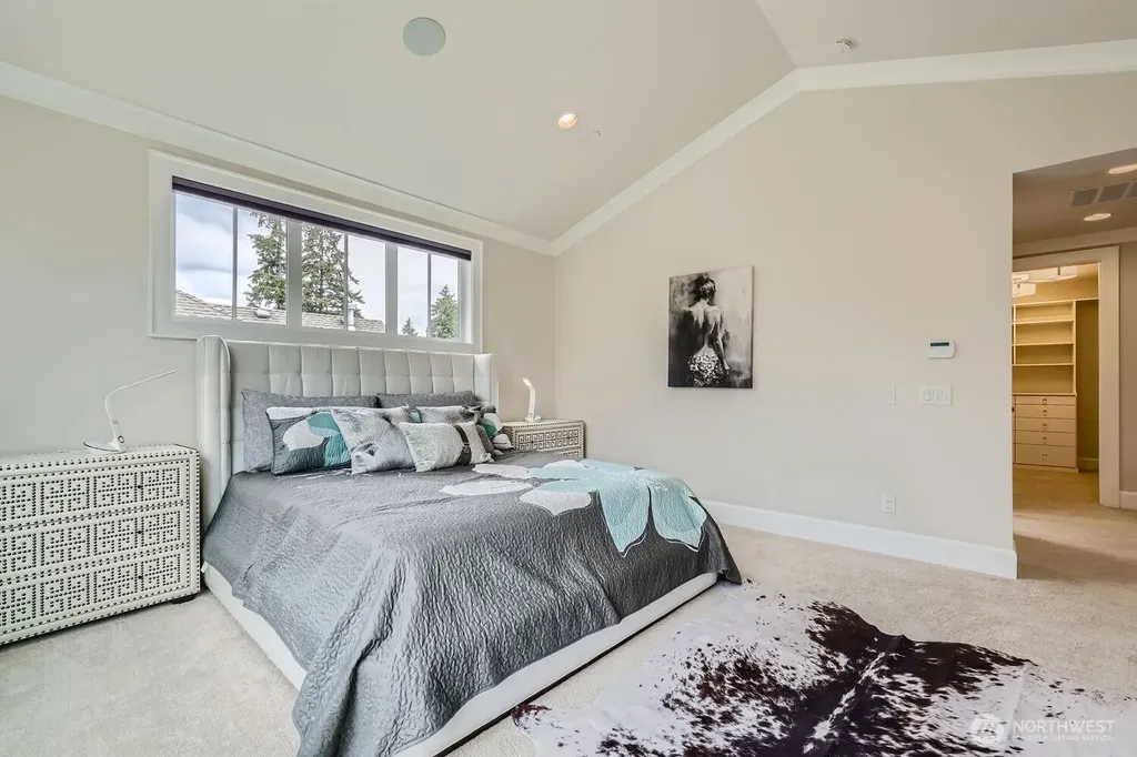 2121 109th Avenue SE Bellevue WA 98004