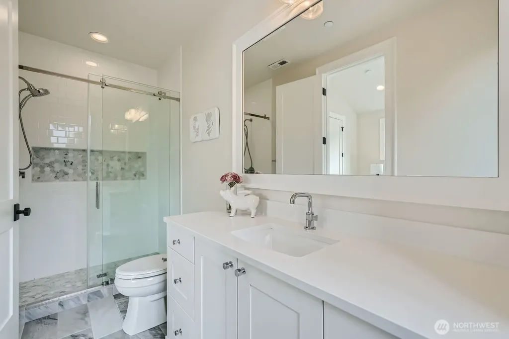 2121 109th Avenue SE Bellevue WA 98004