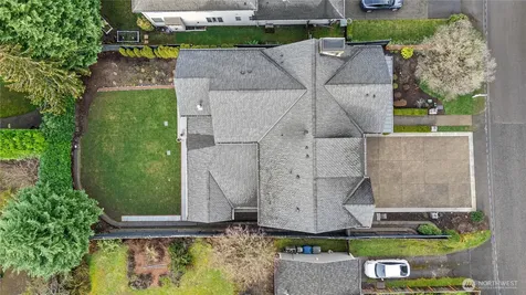 2121 109th Avenue SE Bellevue WA 98004