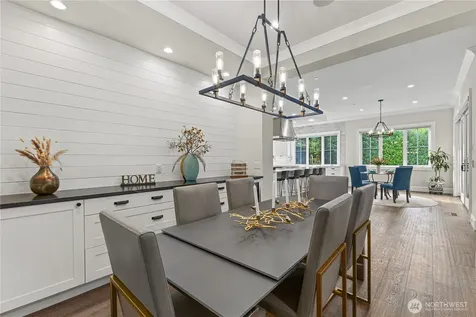 2121 109th Avenue SE Bellevue WA 98004