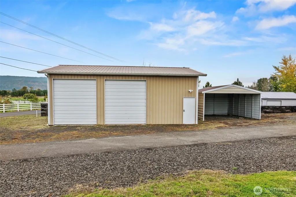 277 W Sunny Sands Road Cathlamet WA 98612