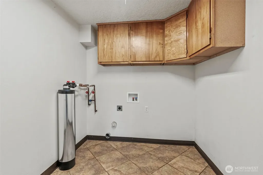 277 W Sunny Sands Road Cathlamet WA 98612
