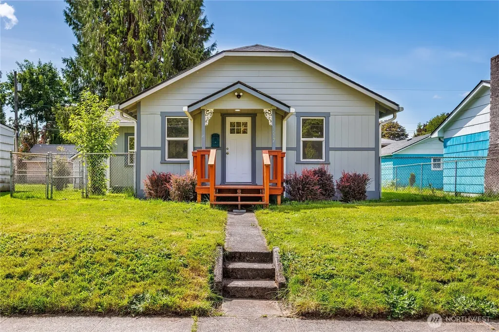 1617 7th Avenue Longview WA 98632