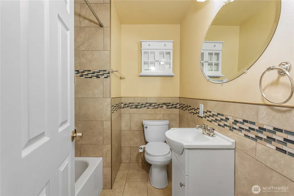 1617 7th Avenue Longview WA 98632