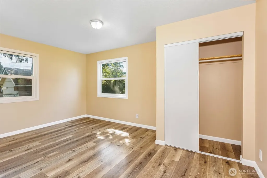 1617 7th Avenue Longview WA 98632