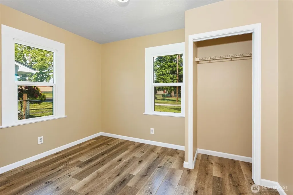 1617 7th Avenue Longview WA 98632
