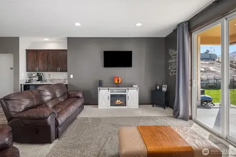 3050 Riverview Lane Malaga WA 98828