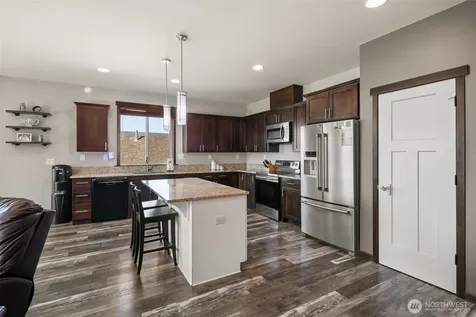 3050 Riverview Lane Malaga WA 98828