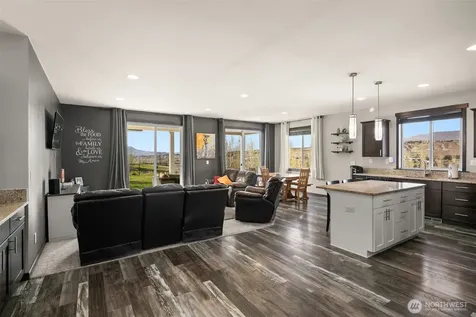 3050 Riverview Lane Malaga WA 98828