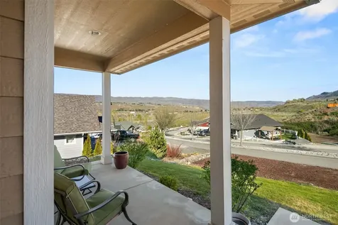 3050 Riverview Lane Malaga WA 98828