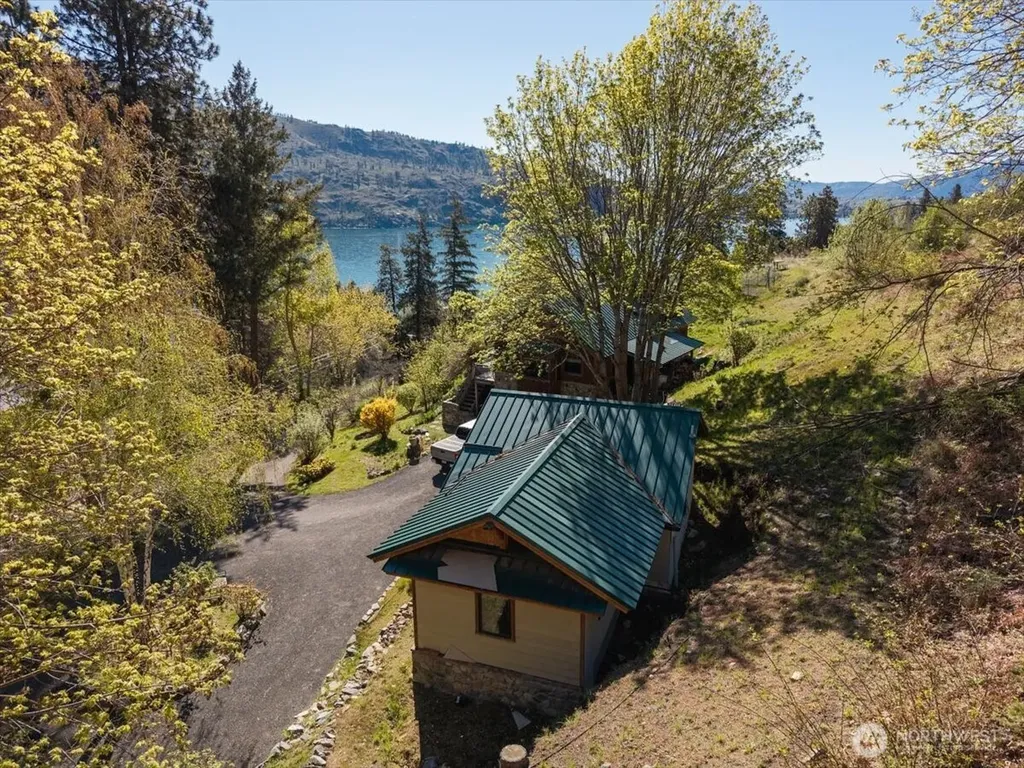 16495 S Lakeshore Road Chelan WA 98816