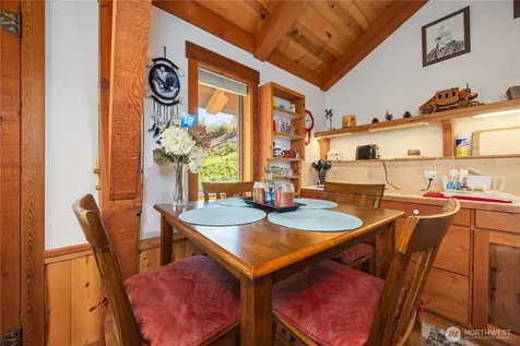 16495 S Lakeshore Road Chelan WA 98816