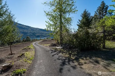 16495 S Lakeshore Road Chelan WA 98816
