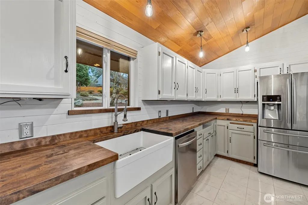 12509 Patricia Lane Burlington WA 98233