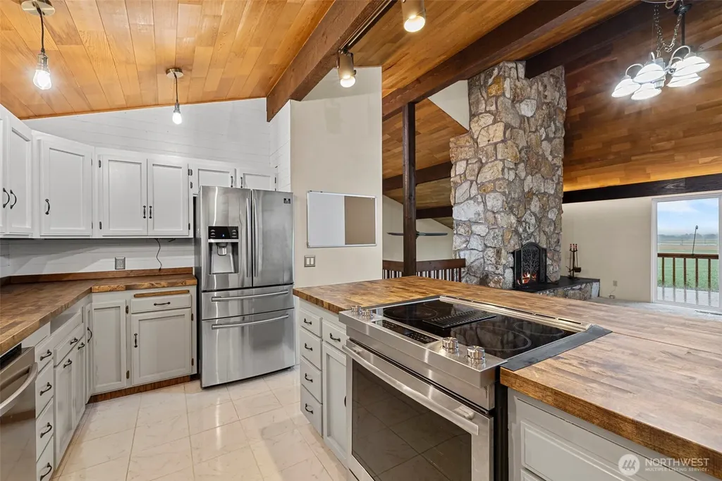 12509 Patricia Lane Burlington WA 98233