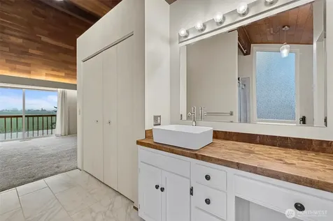 12509 Patricia Lane Burlington WA 98233