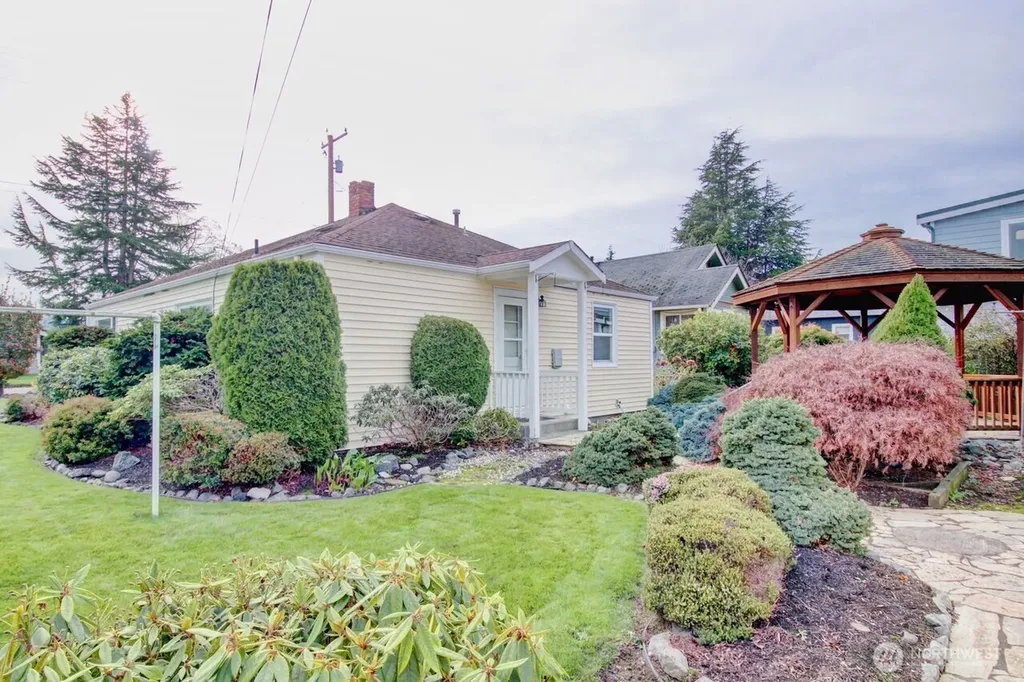 1102 17th Street Anacortes WA 98221