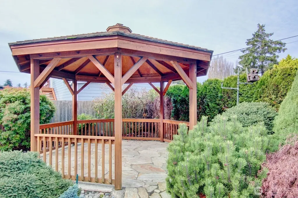 1102 17th Street Anacortes WA 98221