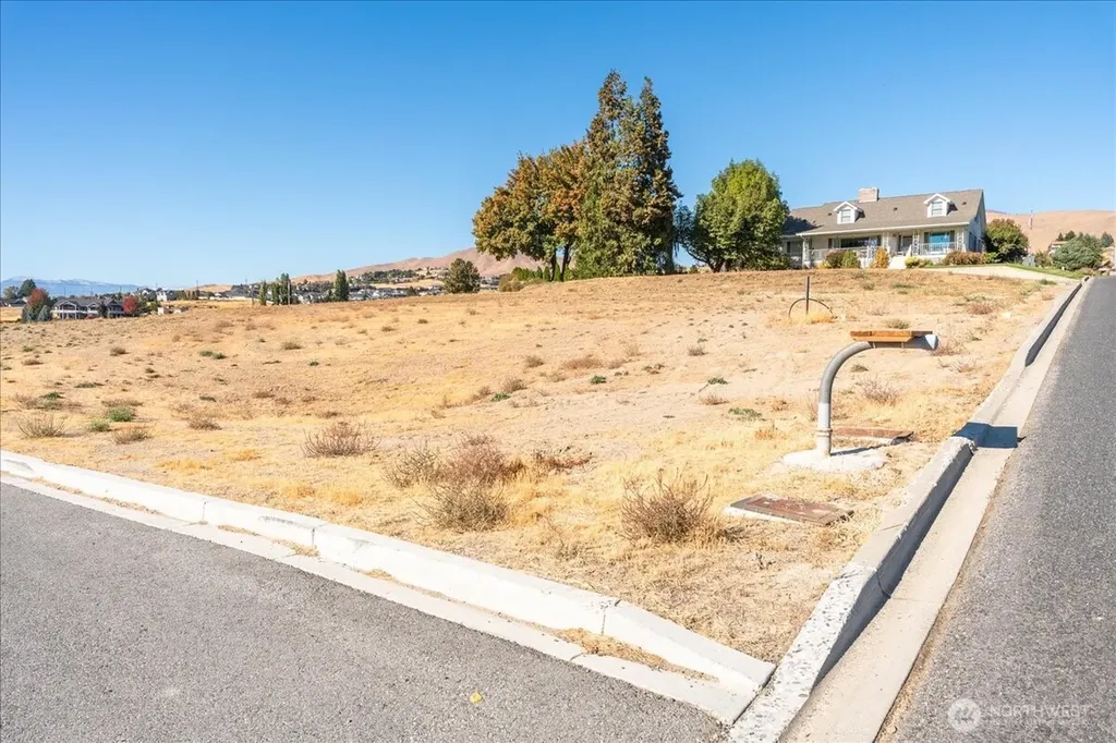 24 Margaret Lane Wenatchee WA 98801