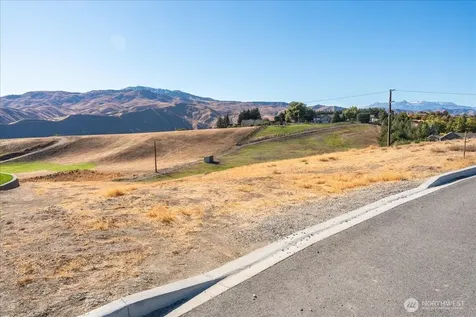 21 Margaret Lane Wenatchee WA 98801