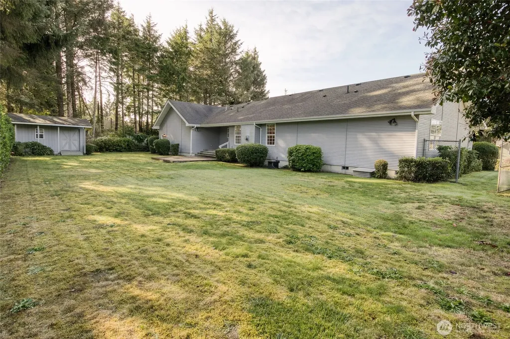 646 Woodland Loop NE Ocean Shores WA 98569