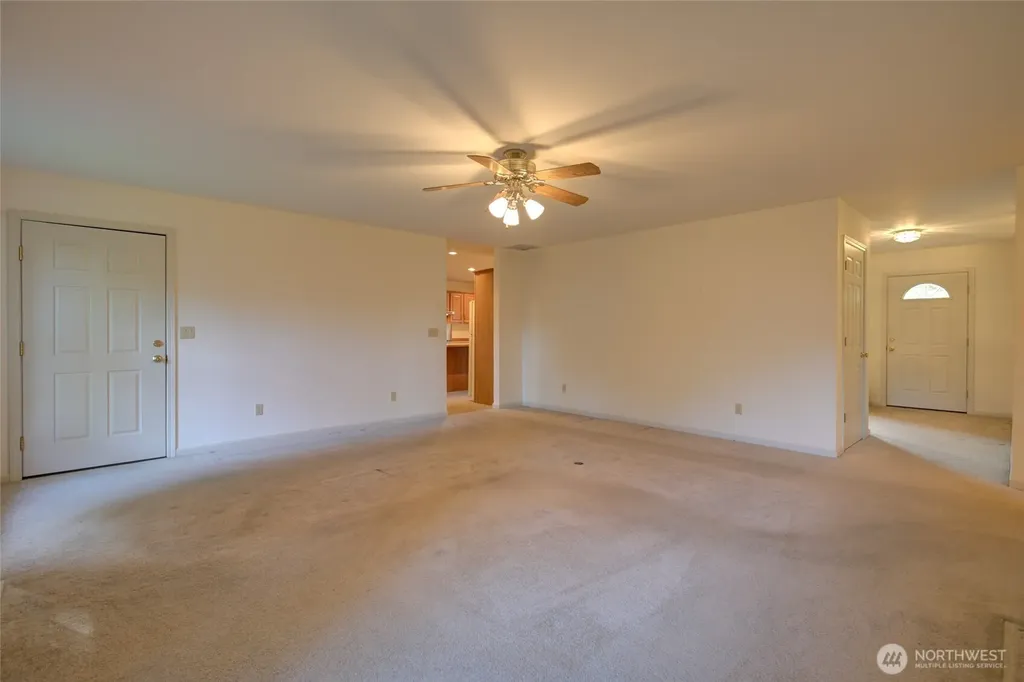 646 Woodland Loop NE Ocean Shores WA 98569