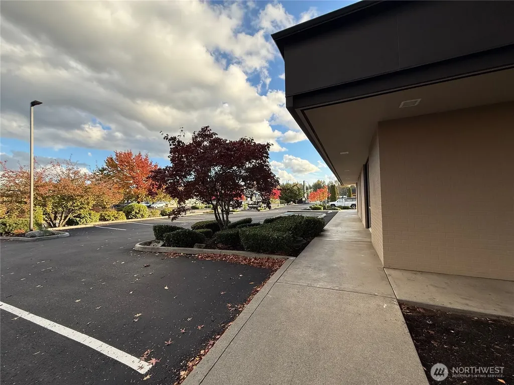 1725 Continental Place Mount Vernon WA 98273