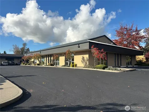1725 Continental Place Mount Vernon WA 98273
