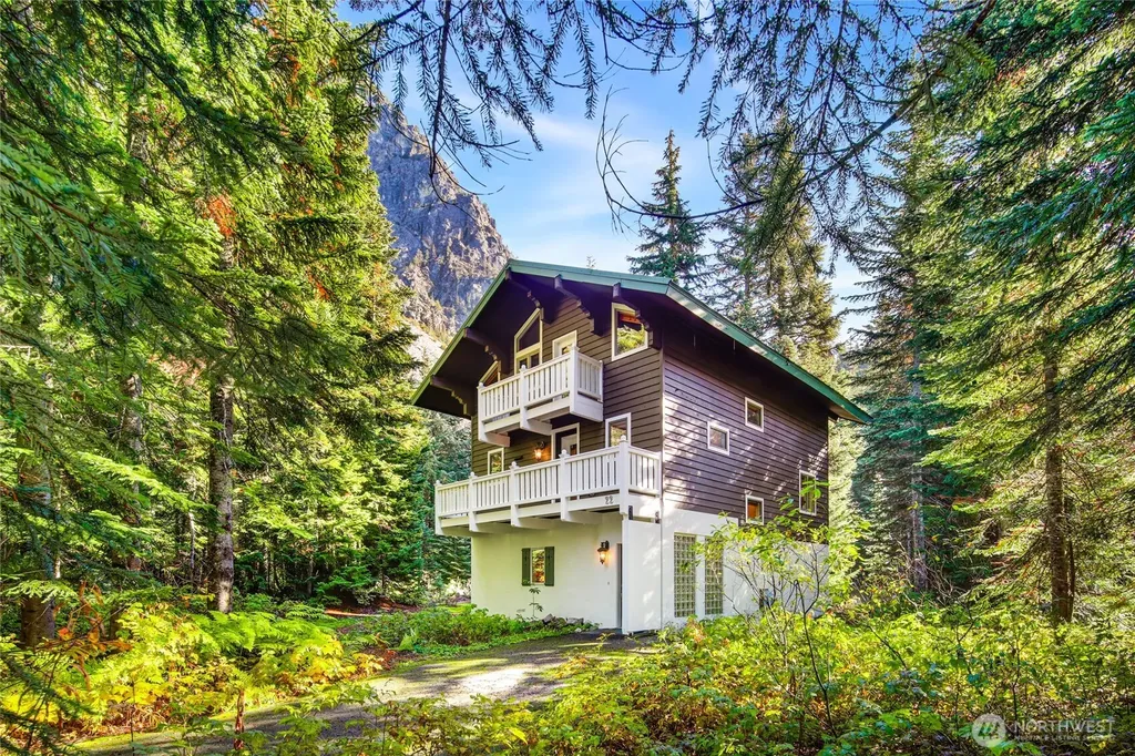 22 Alpental Street Snoqualmie Pass WA 98068